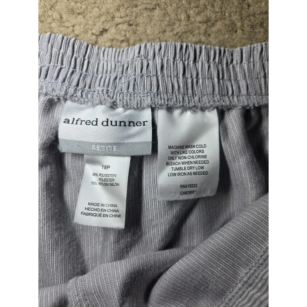 Alfred Dunner Corduroy‎ Light Gray Proportioned Short Pull On Pants 18P NWT